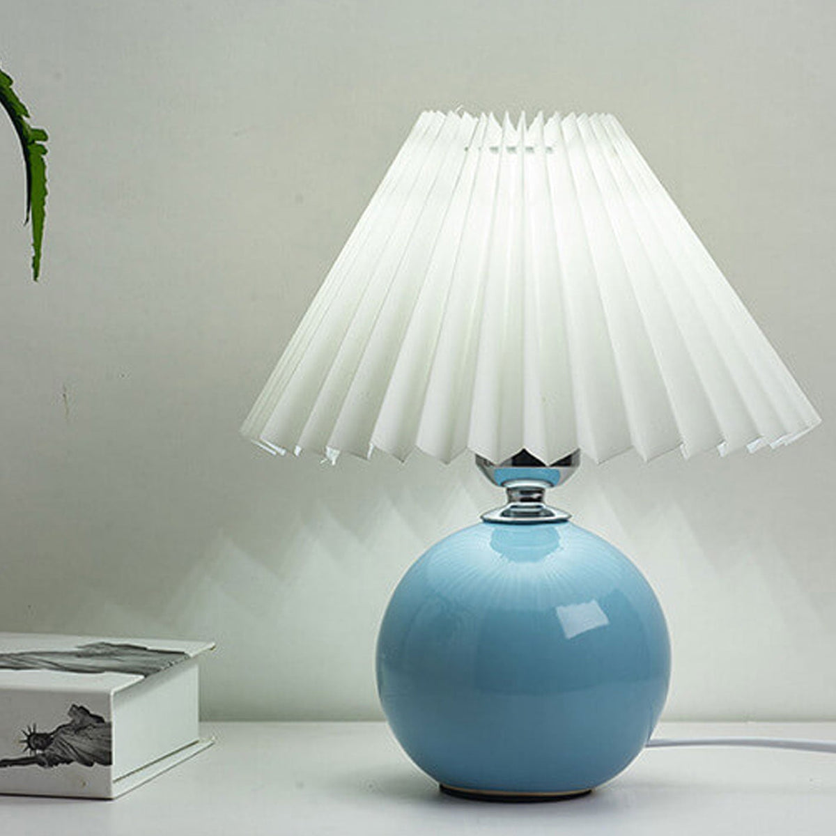 Tafellamp Retro met Geplooide Kap en Keramische Bolvoet