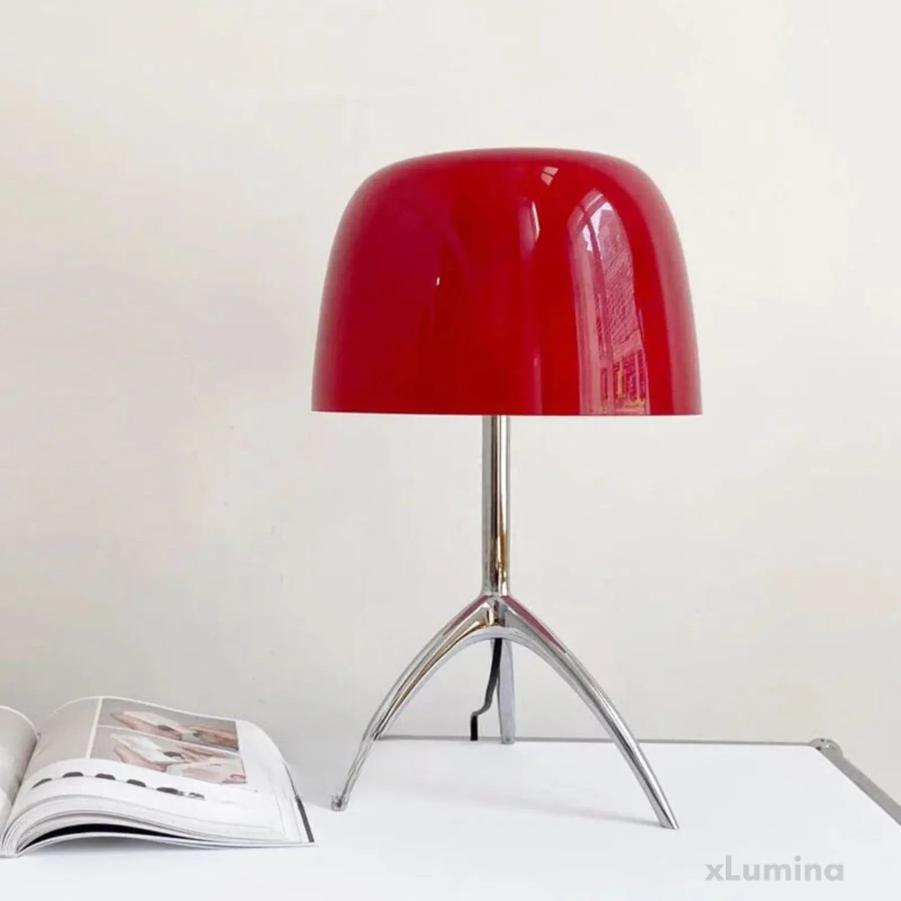 Tafellamp Retro met Glazen Kap en Driepoot Statief