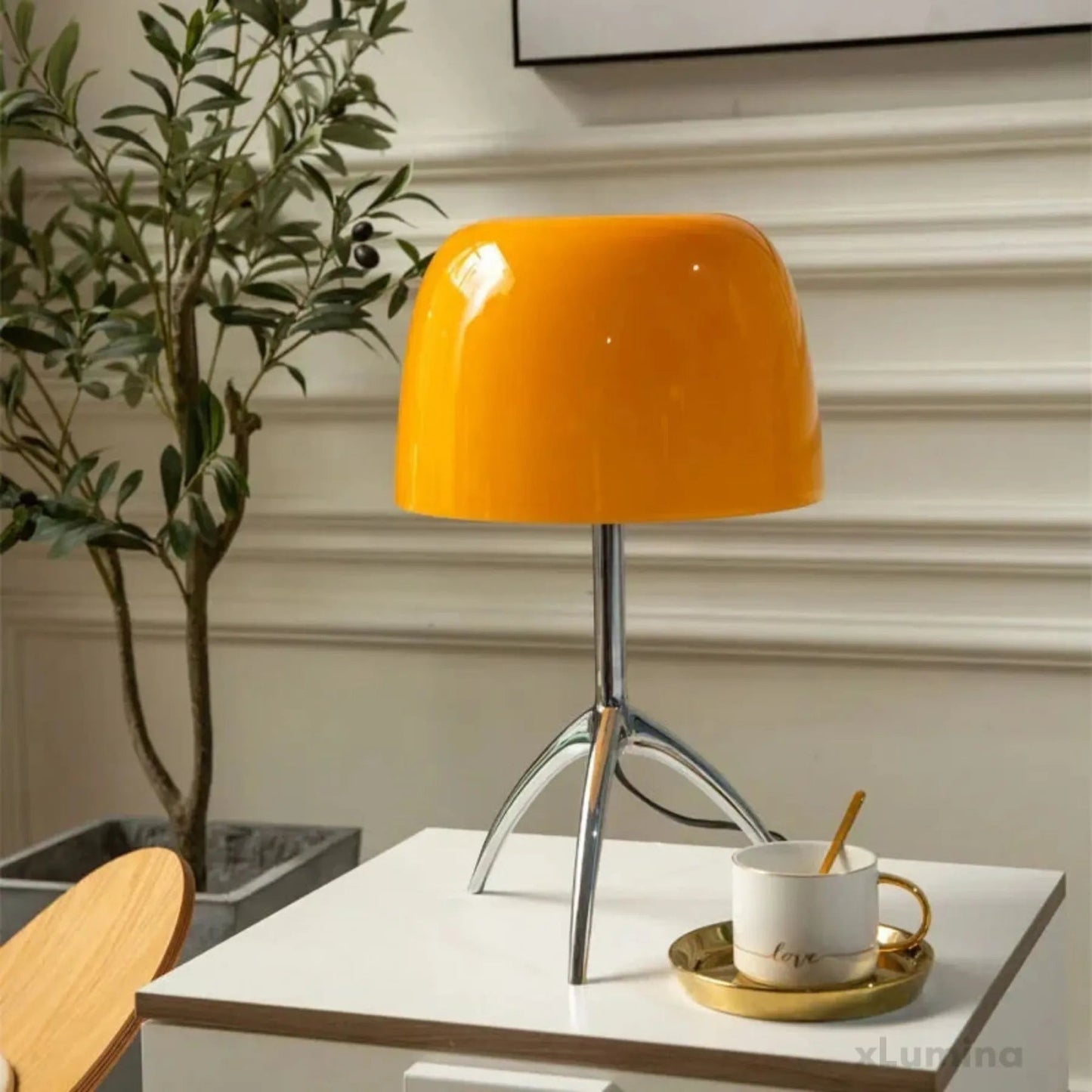 Tafellamp Retro met Glazen Kap en Driepoot Statief