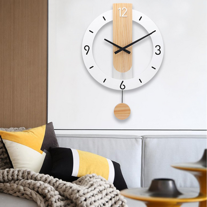 Wandklok Scandinavisch met Slinger en Houten Accent Rond