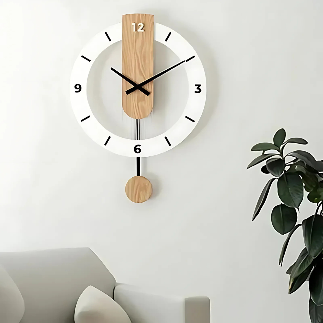 Wandklok Scandinavisch met Slinger en Houten Accent Rond