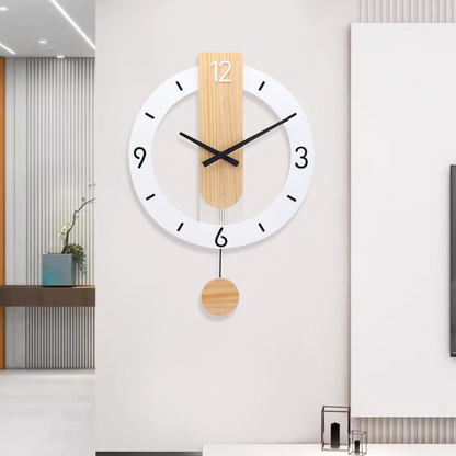 Wandklok Scandinavisch met Slinger en Houten Accent Rond