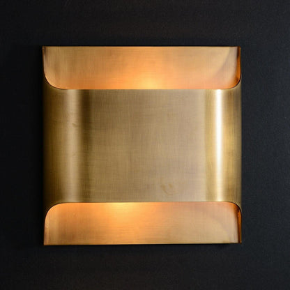 Wandlamp Art Deco met Gebogen Metalen Kap en Omhoog-Omlaag Lichteffect