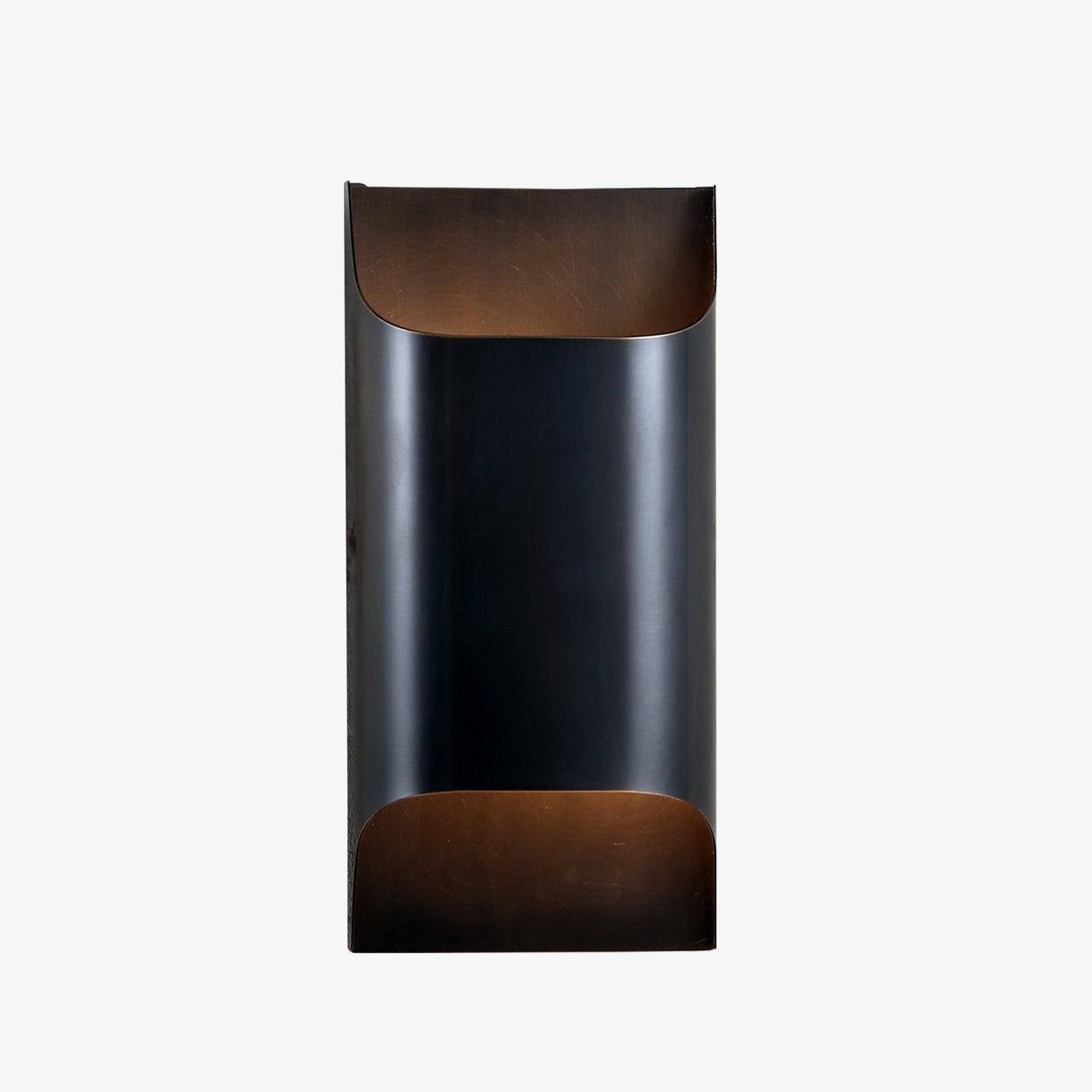 Wandlamp Art Deco met Gebogen Metalen Kap en Omhoog-Omlaag Lichteffect