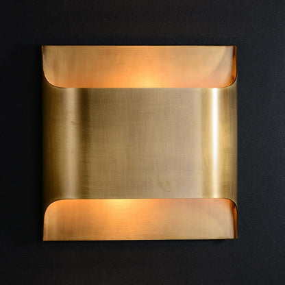 Wandlamp Art Deco met Gebogen Metalen Kap en Omhoog-Omlaag Lichteffect