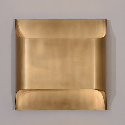 Wandlamp Art Deco met Gebogen Metalen Kap en Omhoog-Omlaag Lichteffect
