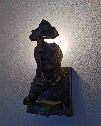 Wandlamp Art Deco met Sculptuur Figuur en Indirecte Verlichting