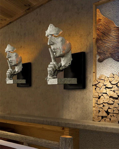 Wandlamp Art Deco met Sculptuur Figuur en Indirecte Verlichting