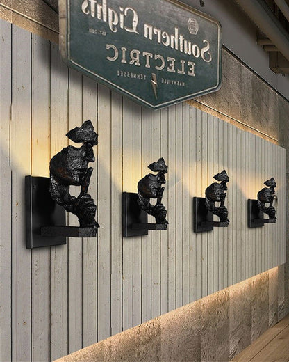 Wandlamp Art Deco met Sculptuur Figuur en Indirecte Verlichting