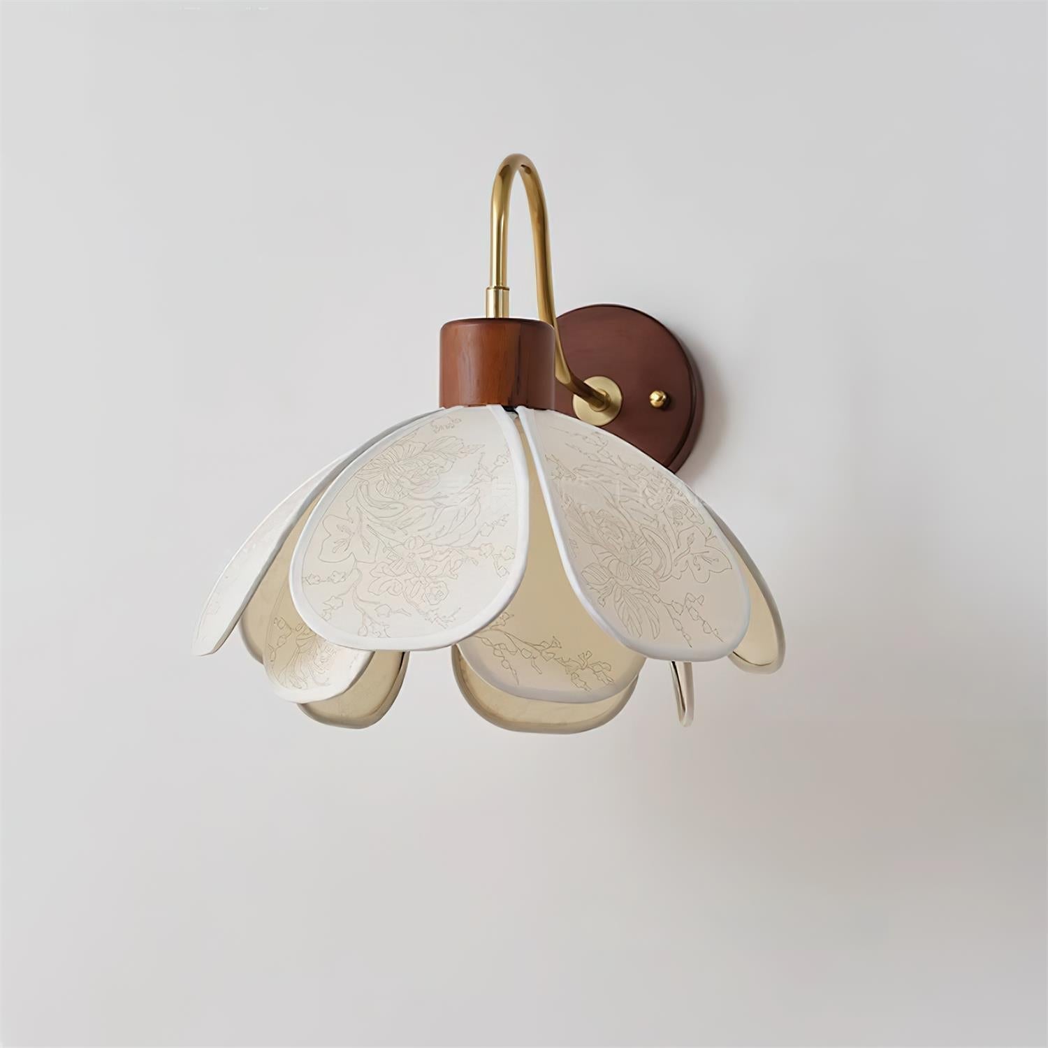Wandlamp Bohemian met Bloembladkap en Messing Arm