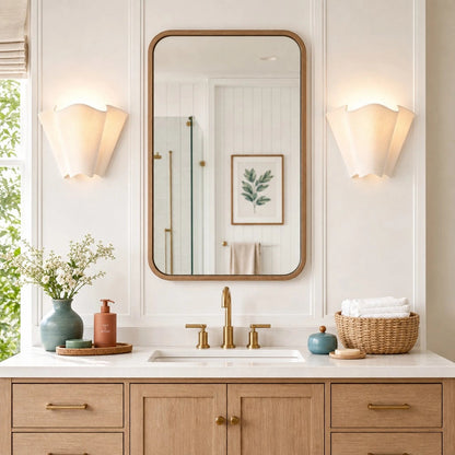 Wandlamp Bohemian met Golvende Linnen Kap en Bloemenvorm