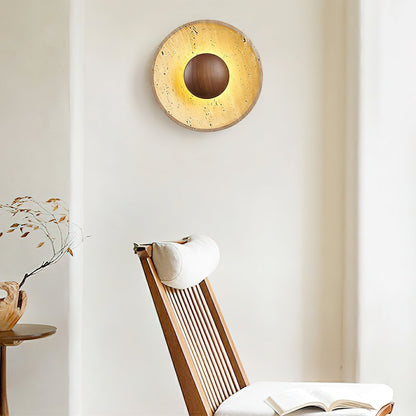 Wandlamp Bohemian met Ronde Steen Kap en Houten Bol
