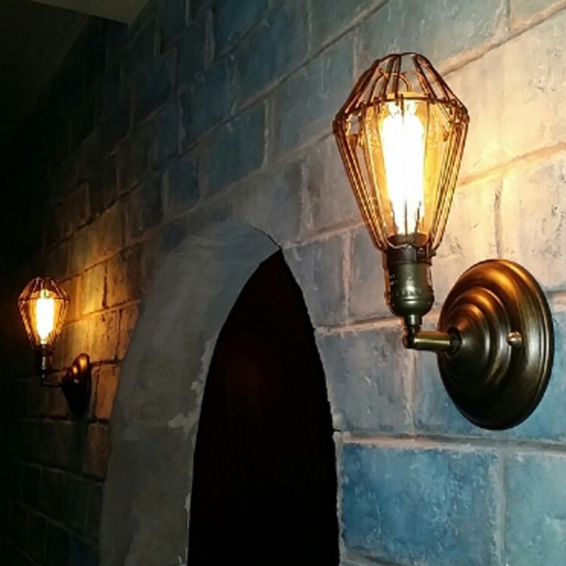 Wandlamp Industrieel met Draadkorf en E27 Fitting