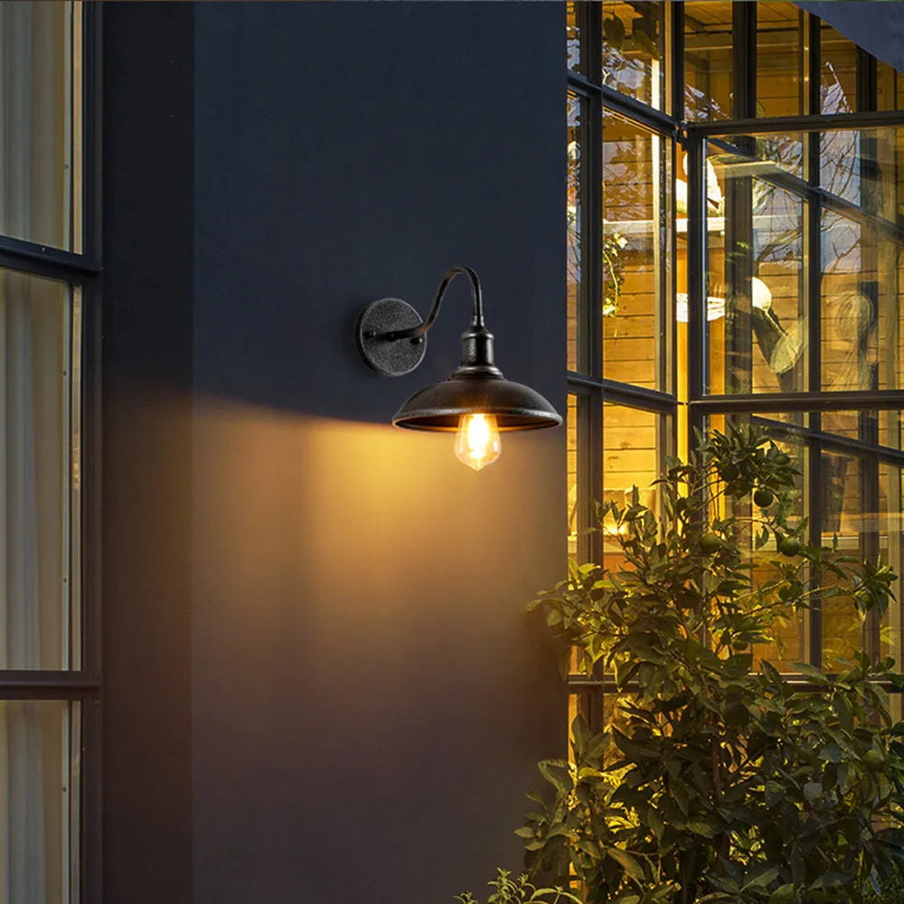 Wandlamp Industrieel met Ronde Schermkap en Zwanenhals Arm