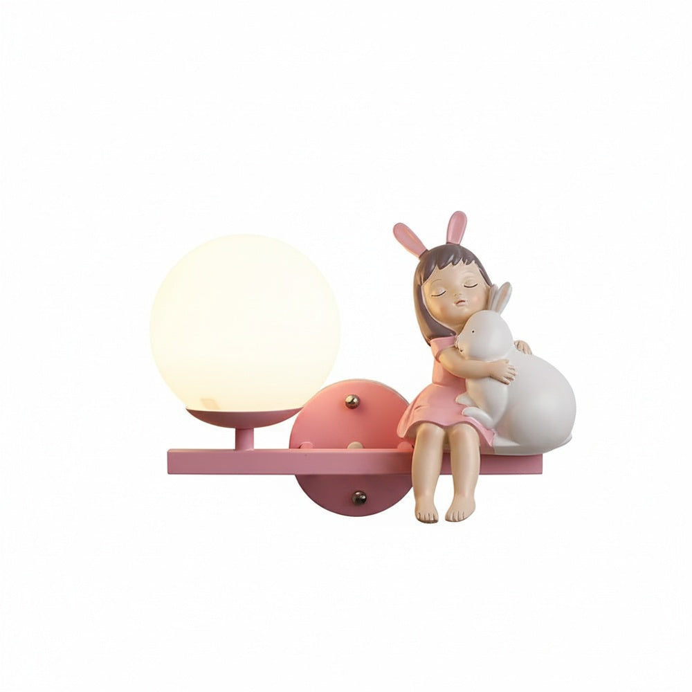 Wandlamp Kinderkamer Bohemian met Glazen Bol en Meisjesfiguur