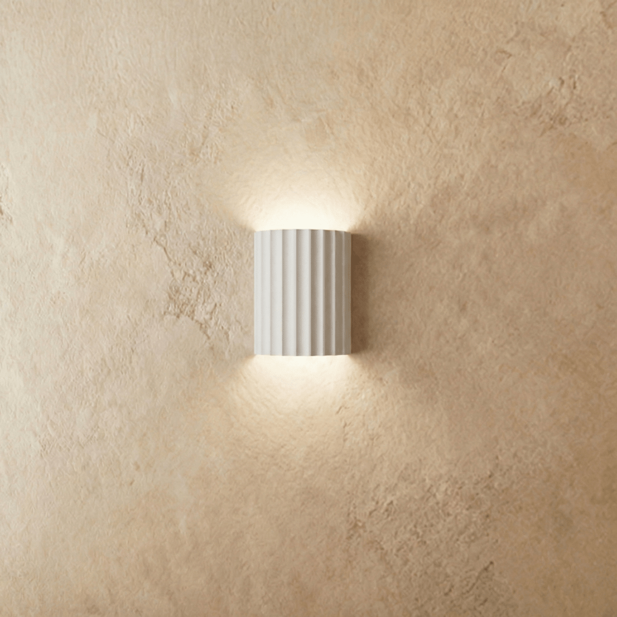 Wandlamp Minimalist met Geribbeld Cilindrisch Ontwerp en Up-Down Verlichting