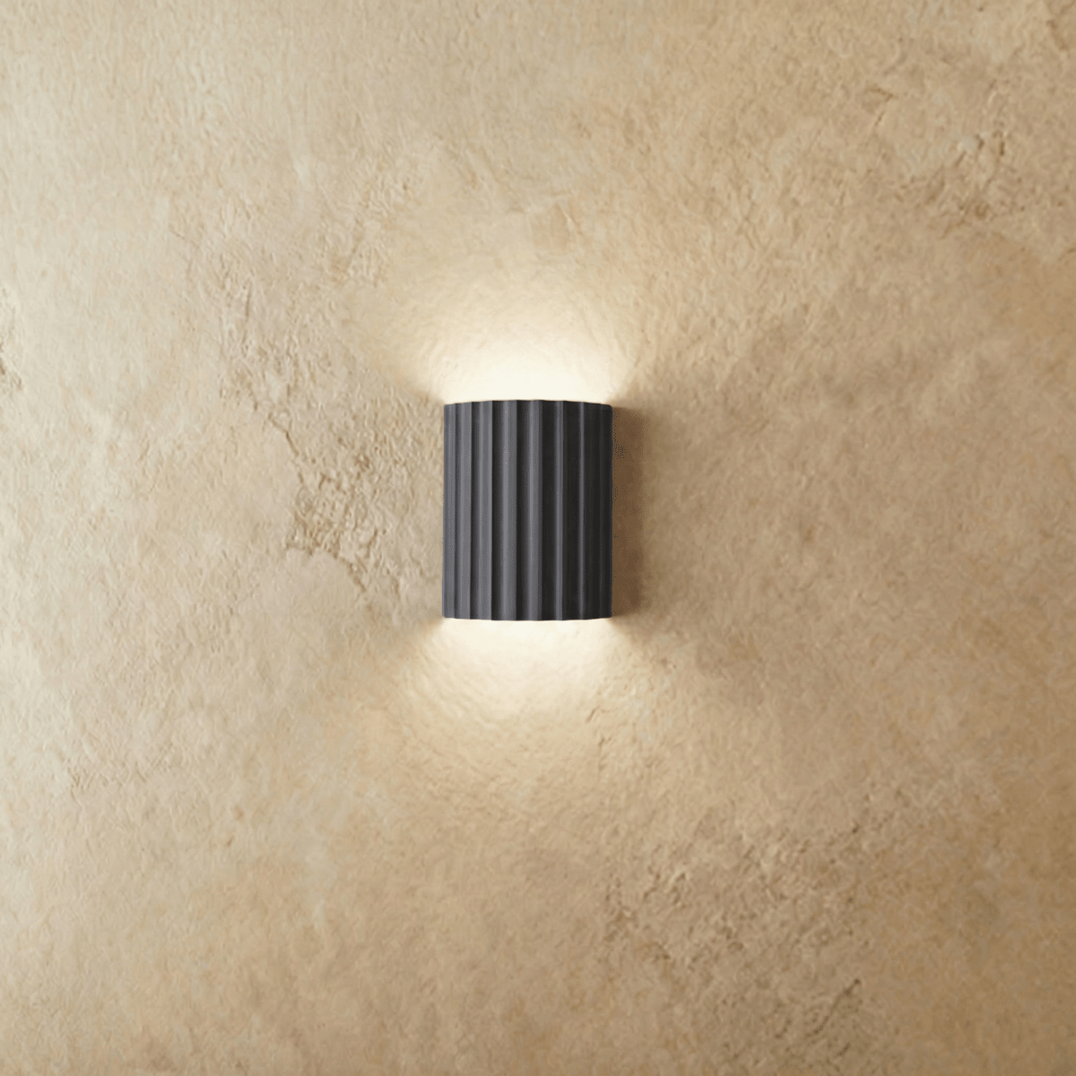 Wandlamp Minimalist met Geribbeld Cilindrisch Ontwerp en Up-Down Verlichting