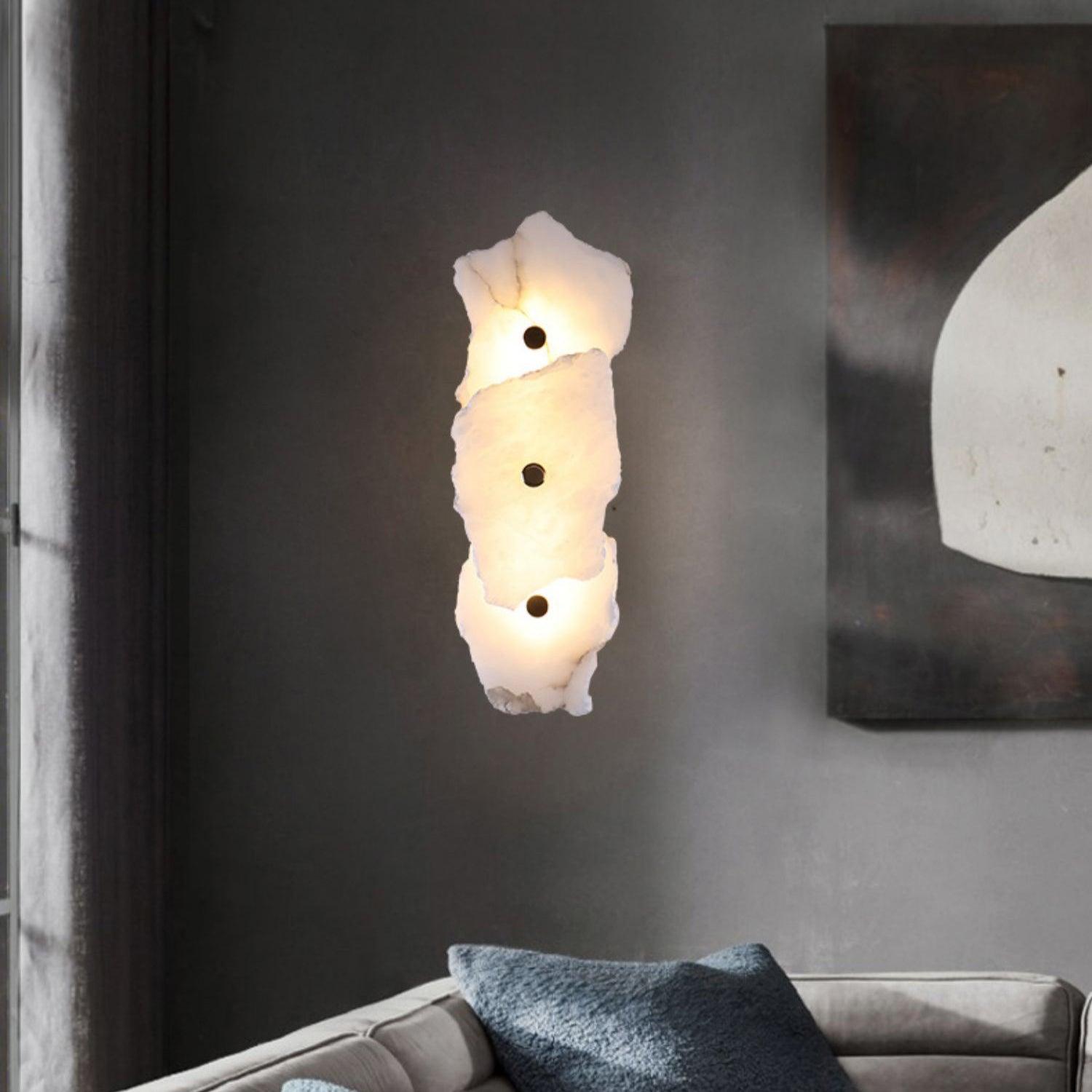 Wandlamp Minimalistisch met Alabasten Kappen en Gouden Bevestiging