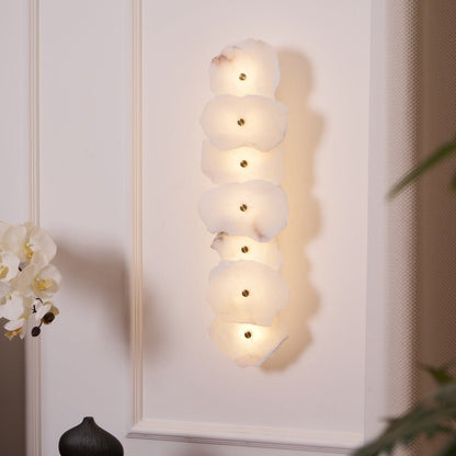 Wandlamp Minimalistisch met Alabasten Kappen en Gouden Bevestiging