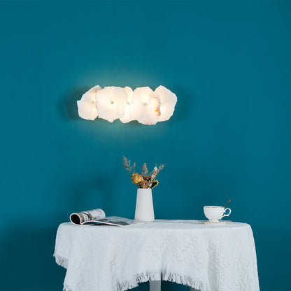 Wandlamp Minimalistisch met Alabasten Kappen en Gouden Bevestiging