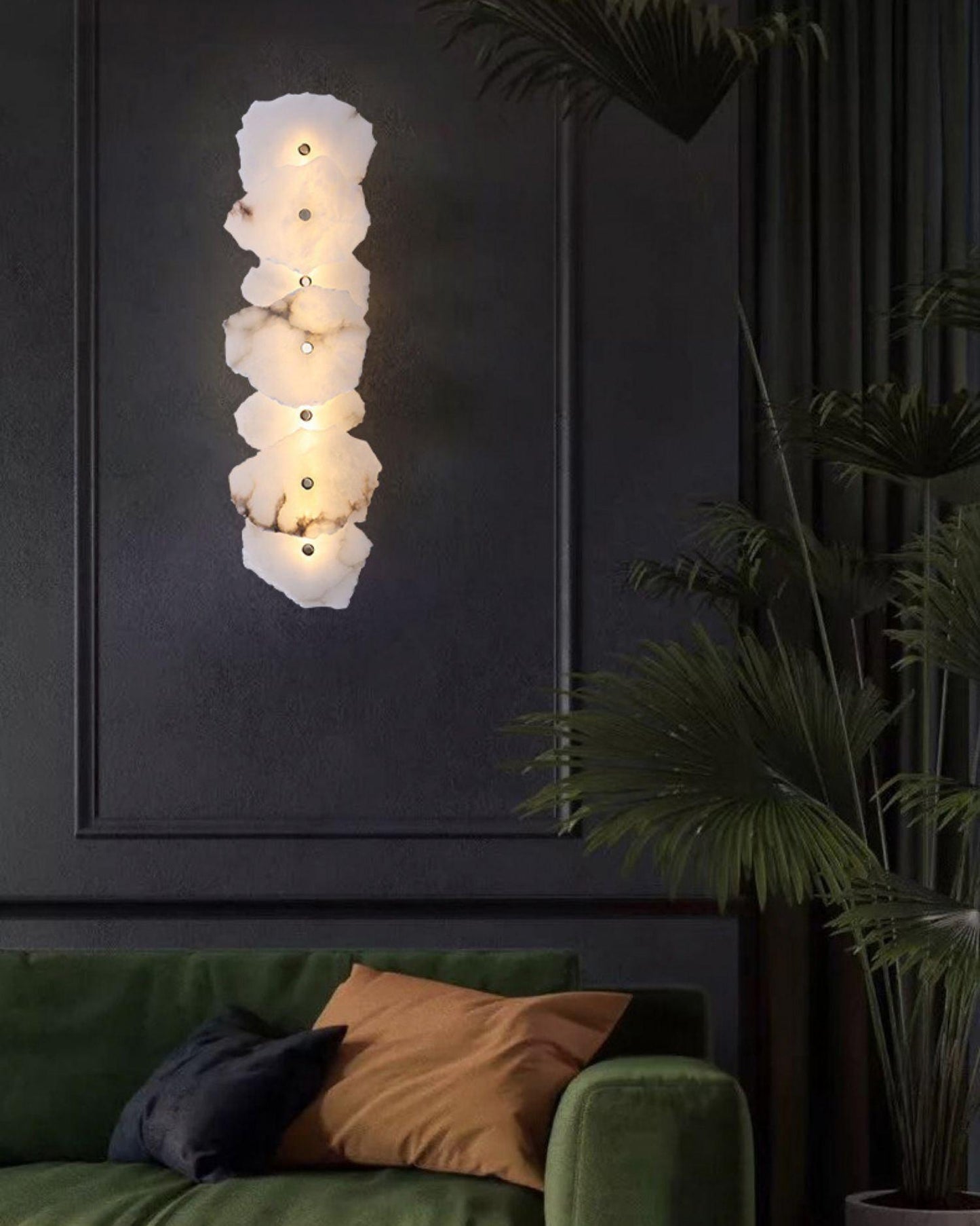 Wandlamp Minimalistisch met Alabasten Kappen en Gouden Bevestiging