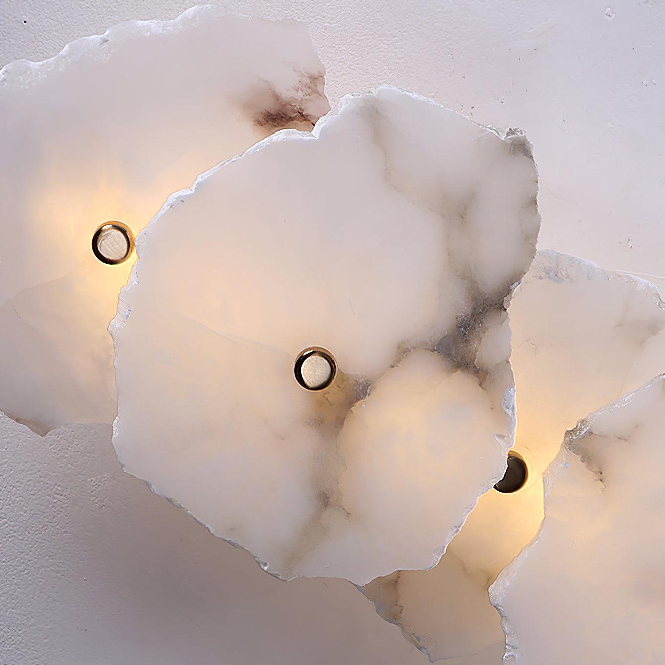 Wandlamp Minimalistisch met Alabasten Kappen en Gouden Bevestiging
