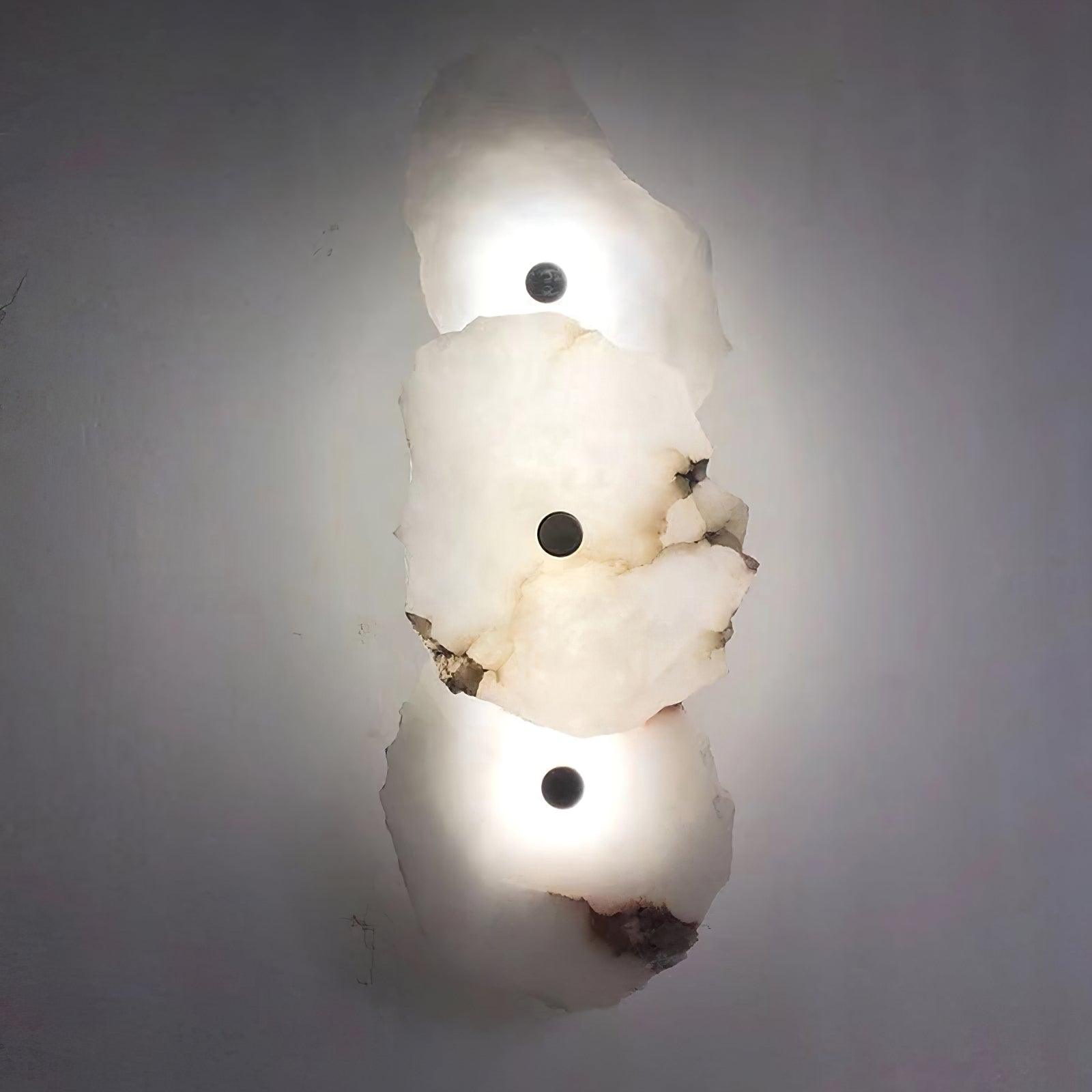Wandlamp Minimalistisch met Alabasten Kappen en Gouden Bevestiging