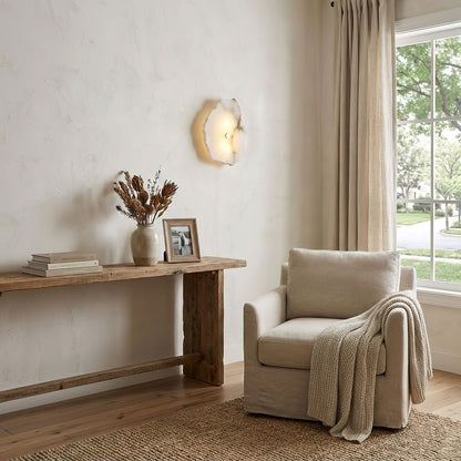 Wandlamp Minimalistisch met Alabasten Kappen en Gouden Bevestiging