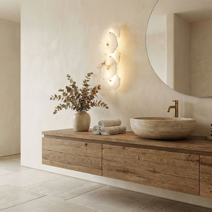 Wandlamp Minimalistisch met Alabasten Kappen en Gouden Bevestiging