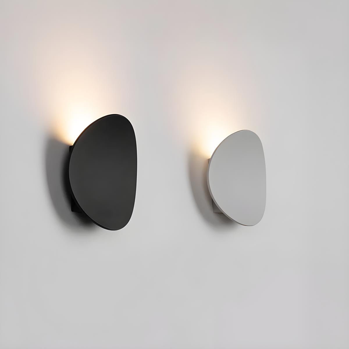 Wandlamp Minimalistisch met Geïntegreerde LED en Organische Vorm