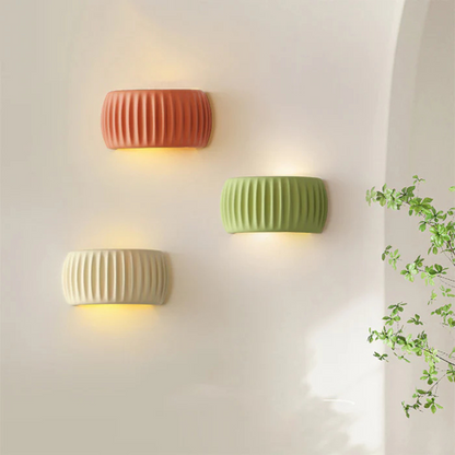 Wandlamp Minimalistisch met Geribbeld Hars Kap en Warm Licht