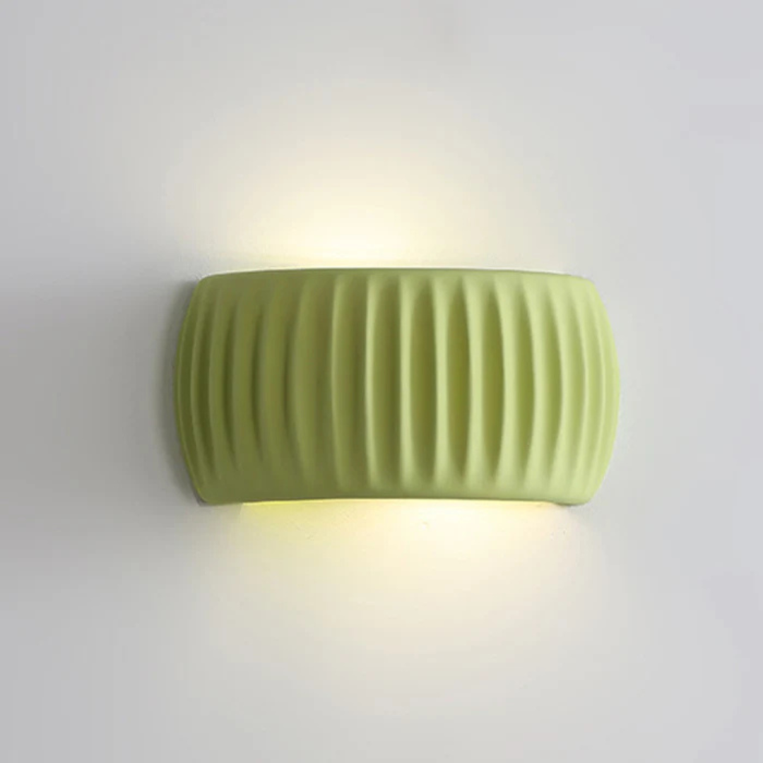 Wandlamp Minimalistisch met Geribbeld Hars Kap en Warm Licht