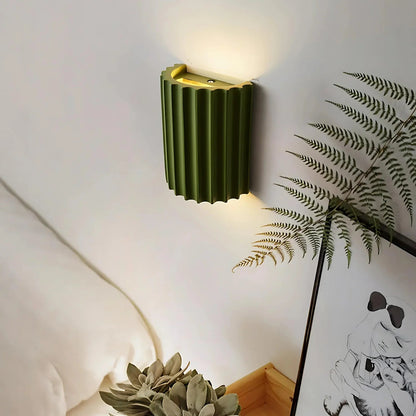 Wandlamp Minimalistisch met Geribbeld Reliëfpatroon en Omhoog-Omlaag Lichteffect