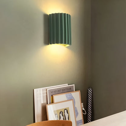Wandlamp Minimalistisch met Geribbeld Reliëfpatroon en Omhoog-Omlaag Lichteffect