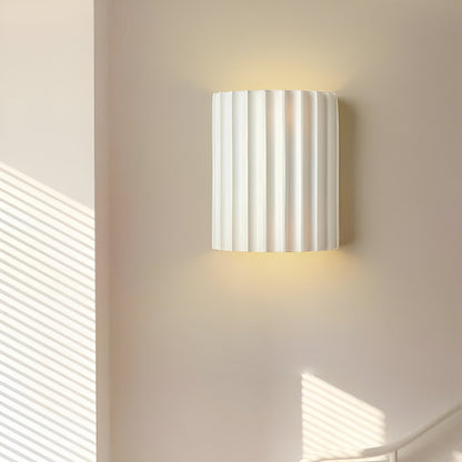Wandlamp Minimalistisch met Geribbeld Reliëfpatroon en Omhoog-Omlaag Lichteffect