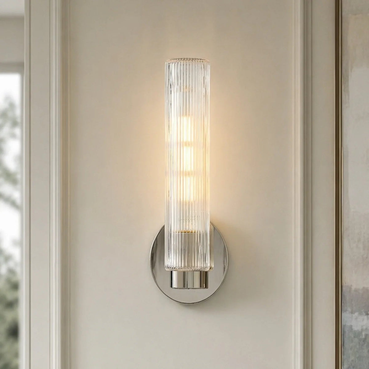 Wandlamp Minimalistisch met Geribbelde Glazen Cilinderkap en Vaste Bevestiging