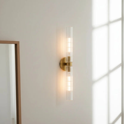 Wandlamp Minimalistisch met Geribbelde Glazen Cilinderkap en Vaste Bevestiging