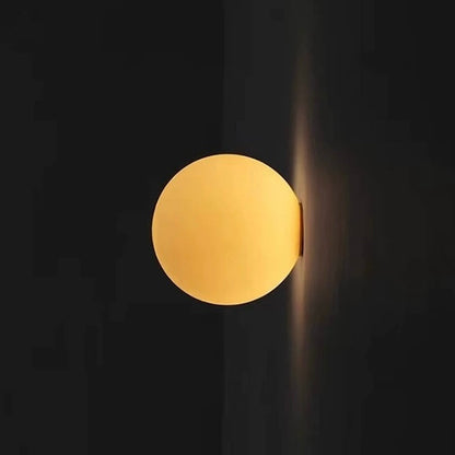 Wandlamp Minimalistisch met Glazen Bol en Geïntegreerde LED