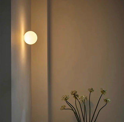 Wandlamp Minimalistisch met Glazen Bol en Geïntegreerde LED
