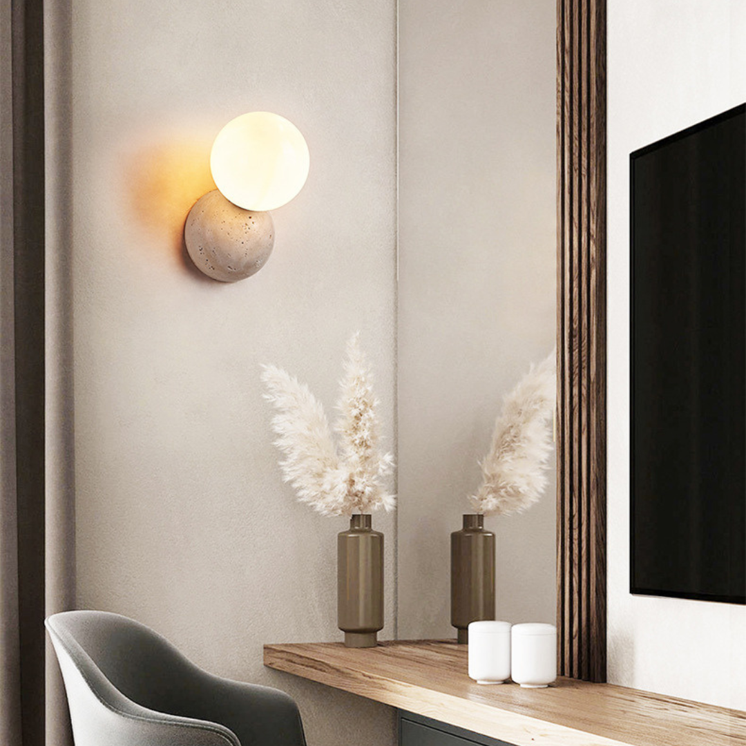 Wandlamp Minimalistisch met Natuurstenen Voet en Glazen Bol