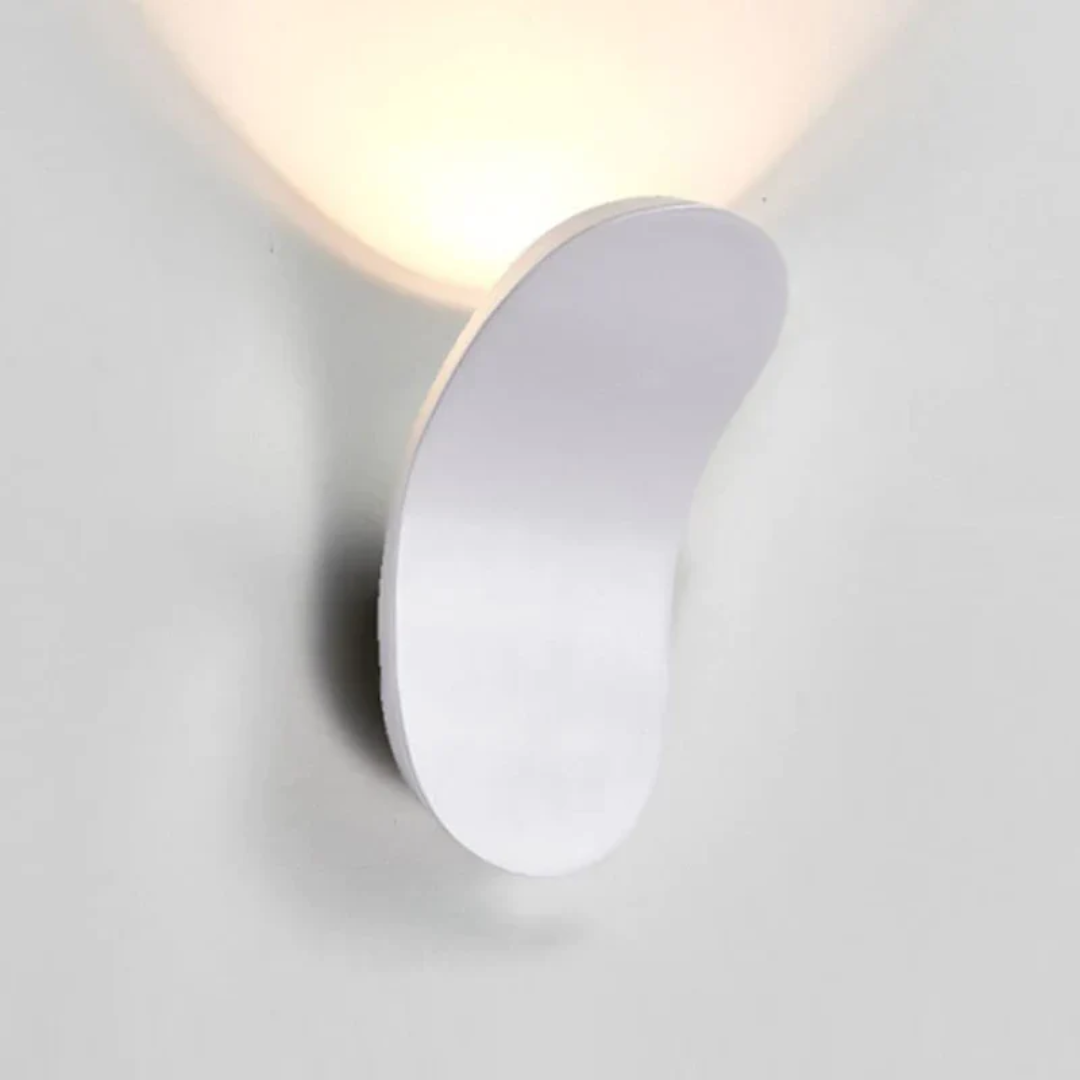 Wandlamp Minimalistisch met Organische Vorm en Geïntegreerde LED