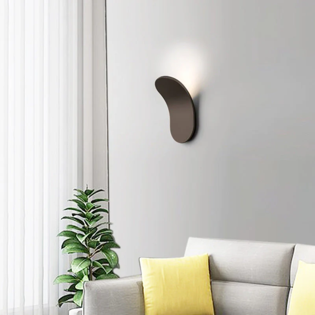 Wandlamp Minimalistisch met Organische Vorm en Geïntegreerde LED