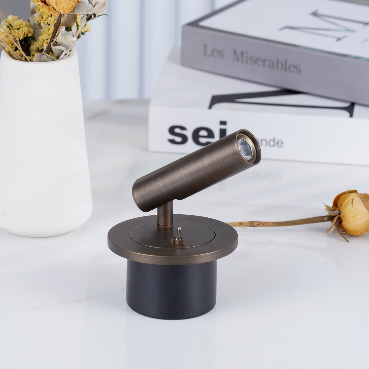 Wandlamp Minimalistisch met Verstelbare Spotlamp en Geïntegreerde LED