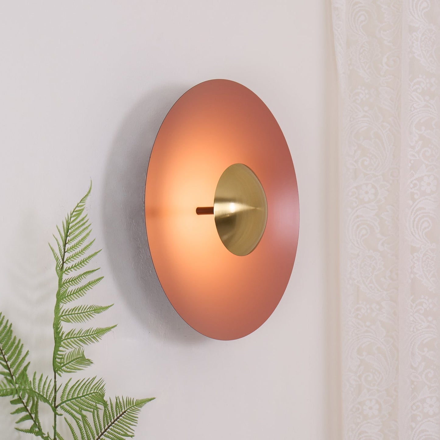 Wandlamp Minimalistisch Rond met Geïntegreerde LED en Spiegelbol ##POS:23##
