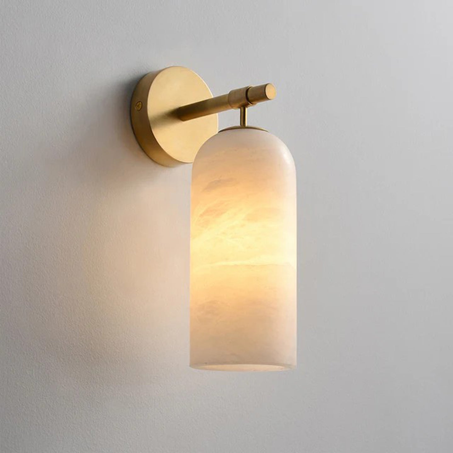 Wandlamp Modern met Alabasten Kap en Metalen Arm