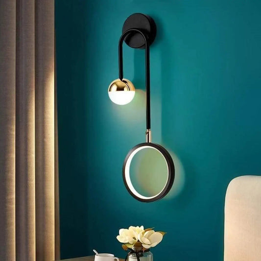 Wandlamp Modern met Bolvormige Spot en Verlichte Cirkelring