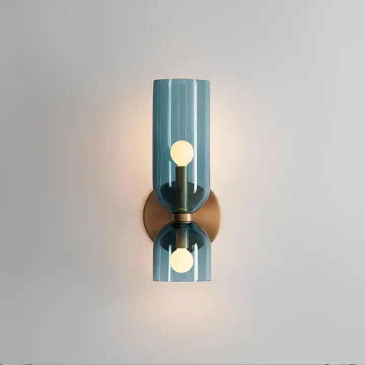 Wandlamp Modern met Dubbele Glazen Cilinderkap en Metalen Fitting