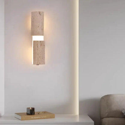 Wandlamp Modern met Dubbele Lichtrichting en Travertijn Cilinders