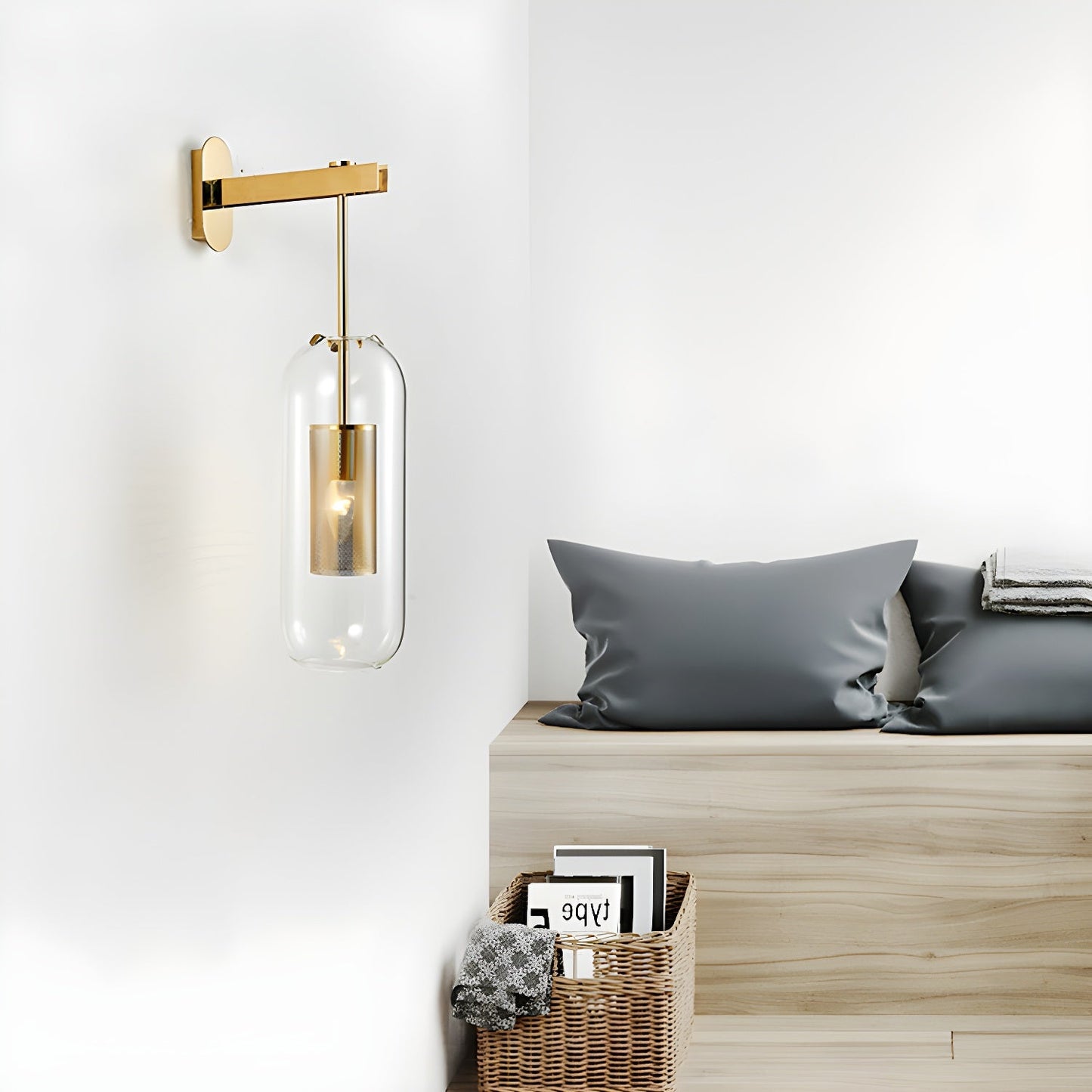 Wandlamp Modern met Glazen Kap en Geperforeerde Metalen Kooi