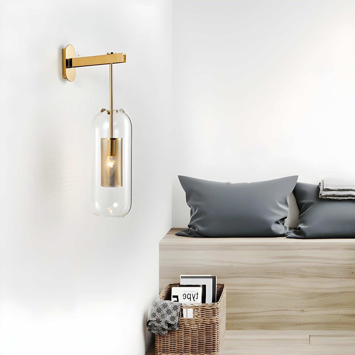 Wandlamp Modern met Glazen Kap en Geperforeerde Metalen Kooi